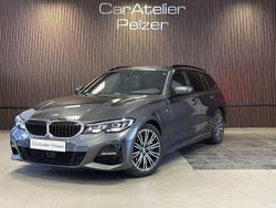 Grau Gebraucht 2021 BMW 330 M Sport Kombi | 35.990 € (Guter Preis)