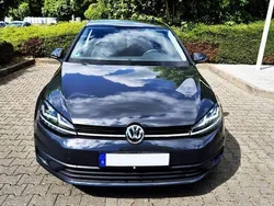 Grau Gebraucht 2018 VW Golf VII Trendline Limousine | 12.899 € (Fairer Preis)