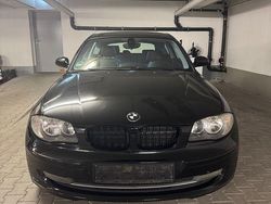 Schwarz Gebraucht 2009 BMW 120 Sport Line Kleinwagen | 4.500 € (Fairer Preis)