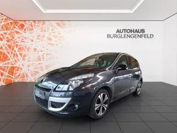 Grau Gebraucht 2011 Renault Scénic III Bose Edition Van / Kleinbus | 4.490 € (Guter Preis)