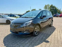 Schwarz Gebraucht 2018 Opel Zafira Business Edition Van / Kleinbus | 14.290 € (Fairer Preis)