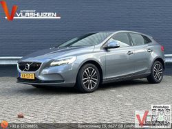 Grau Gebraucht 2017 Volvo V40 Kinetic Kombi | 8.000 €