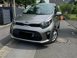 Grau Gebraucht 2018 Kia Picanto DREAM-TEAM Edition Kleinwagen | 10.300 € (Fairer Preis)