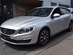 Silber Gebraucht 2018 Volvo V60 Kombi | 17.899 € (Fairer Preis)