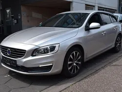 Silber Gebraucht 2018 Volvo V60 Kombi | 19.749 € (Etwas zu teuer)
