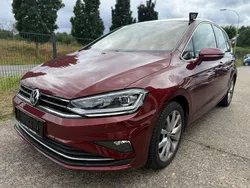 Rot Gebraucht 2018 VW Golf Sportsvan Highline Van / Kleinbus | 21.990 € (Etwas zu teuer)