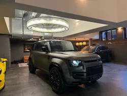Grün Neu 2025 Land Rover Defender SUV | 217.777 €