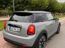 Grau Gebraucht 2021 Mini Cooper SE Kleinwagen | 17.500 € (Fairer Preis)
