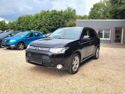 Schwarz Gebraucht 2013 Mitsubishi Outlander Instyle SUV | 8.980 € (Teuer)