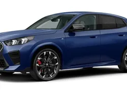 Blau Gebraucht 2024 BMW X2 Luxury Line SUV | 58.192 €