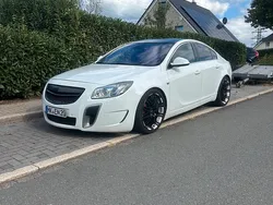 Weiß Gebraucht 2009 Opel Insignia OPC Limousine | 8.000 € (Teuer)