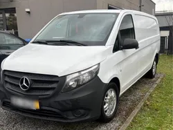 Weiß Gebraucht 2017 Mercedes Vito Van / Kleinbus | 9.500 €