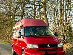 Rot Gebraucht 1996 VW T4 Van | 17.999 €