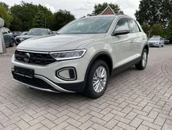 Ascotgrau Gebraucht 2024 VW T-Roc Life SUV | 25.900 € (Superpreis)