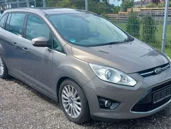 Braun Gebraucht 2012 Ford Grand C-Max Van / Kleinbus | 8.490 € (Fairer Preis)