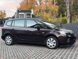 Braun Gebraucht 2012 Opel Zafira Tourer Van / Kleinbus | 4.999 € (Guter Preis)