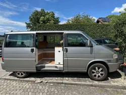 Grau Gebraucht 1997 VW T4 Van | 17.999 €