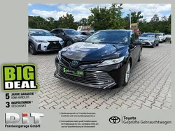 Tiefschwarz mica metallic Gebraucht 2021 Toyota Camry Executive Limousine | 25.990 € (Fairer Preis)