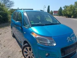 Blau Gebraucht 2011 Citroën C3 Picasso Exclusive Van / Kleinbus | 6.000 € (Fairer Preis)