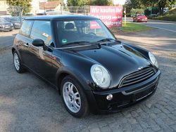 Schwarz Gebraucht 2005 Mini ONE Kleinwagen | 2.999 € (Etwas zu teuer)