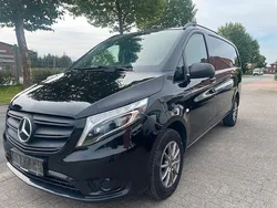 Schwarz Gebraucht 2021 Mercedes Vito Van / Kleinbus | 25.900 € (Fairer Preis)