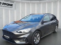 Grau Gebraucht 2022 Ford Focus ST-Line Kombi | 19.890 € (Fairer Preis)