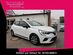 Violett Gebraucht 2023 Renault Clio V Equilibre Limousine | 16.490 € (Fairer Preis)