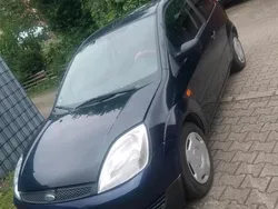 Blau Gebraucht 2005 Ford Fiesta Kleinwagen | 1.649 € (Etwas zu teuer)