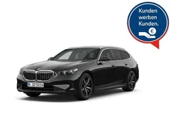 Schwarz Neu 2025 BMW 520 M Sport Kombi | 61.490 € (Superpreis)