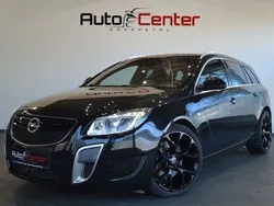 Schwarz Gebraucht 2010 Opel Insignia OPC Kombi | 13.990 €