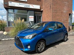 Blau Gebraucht 2015 Toyota Yaris Comfort Limousine | 7.950 € (Fairer Preis)