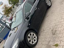 Schwarz Gebraucht 2011 Opel Insignia Limousine | 3.500 € (Fairer Preis)