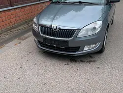 Grau Gebraucht 2013 Skoda Fabia Kleinwagen | 7.800 € (Guter Preis)