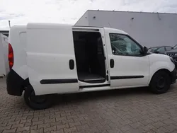 Weiß Gebraucht 2021 Fiat Doblò Van / Kleinbus | 13.950 € (Guter Preis)
