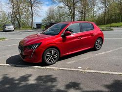 Rot Gebraucht 2019 Peugeot 208 Allure Kleinwagen | 11.499 € (Fairer Preis)