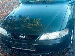 Andere farben Gebraucht 1998 Opel Vectra Limousine | 900 € (Guter Preis)