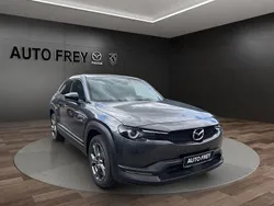 Grau Neu 2025 Mazda MX30 SUV | 25.990 € (Teuer)