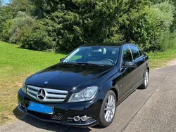 Schwarz Gebraucht 2011 Mercedes C180 Avantgarde Limousine | 9.500 €