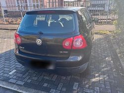 Schwarz Gebraucht 2004 VW Golf V Kleinwagen | 1.700 € (Guter Preis)