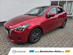 Rot Gebraucht 2018 Mazda 2 Signature Limousine | 9.222 € (Guter Preis)