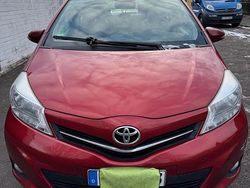 Rot Gebraucht 2013 Toyota Yaris Kleinwagen | 6.599 € (Fairer Preis)