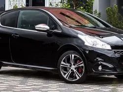Schwarz Gebraucht 2017 Peugeot 208 GTi Kleinwagen | 14.999 € (Teuer)