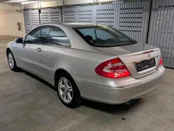 Silber Gebraucht 2006 Mercedes CLK200 Avantgarde Coupé | 6.999 € (Guter Preis)