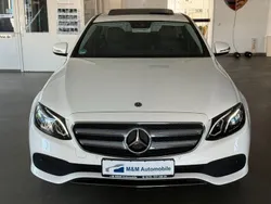 Weiß Gebraucht 2017 Mercedes E200 Avantgarde Limousine | 25.990 € (Fairer Preis)