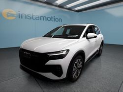 Weiß Gebraucht 2022 Audi Q4 e-tron SUV | 35.199 € (Etwas zu teuer)