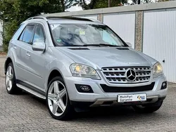 Silber Gebraucht 2009 Mercedes ML350 SUV | 11.600 € (Etwas zu teuer)