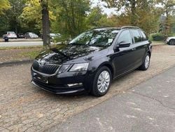 Schwarz Gebraucht 2017 Skoda Octavia Solution Kombi | 11.500 € (Fairer Preis)