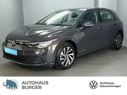 Uranograu Gebraucht 2024 VW Golf VIII Life Limousine | 22.360 € (Fairer Preis)