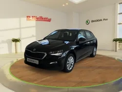 Schwarzmagic perleffekt met. Gebraucht 2023 Skoda Scala Ambition Kleinwagen | 25.200 € (Teuer)