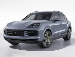 Arktikgrau Gebraucht 2024 Porsche Cayenne SUV | 109.900 €